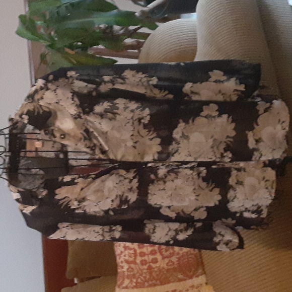 Philosophy sheer floral blouse, size L - Picture 1 of 4